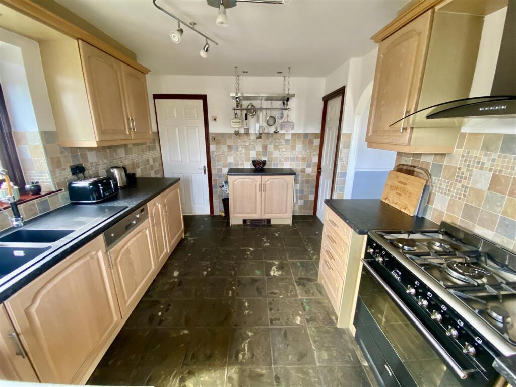 Bramleys Estate Agents - Headlands Road - Liversed
