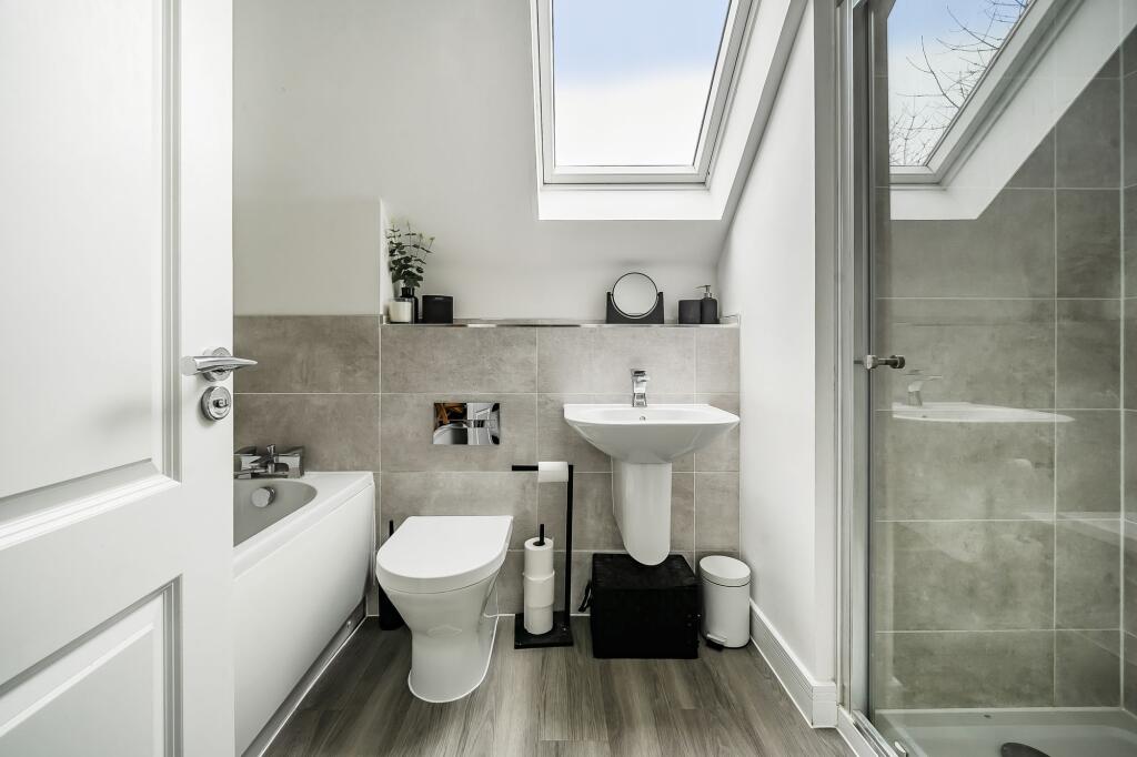 Bathroom 2