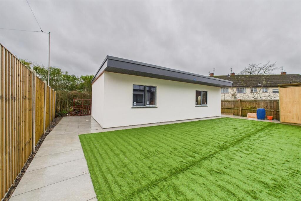 116 Mount Hill Road, Hanham, Bristol BS15 8QR | Fr