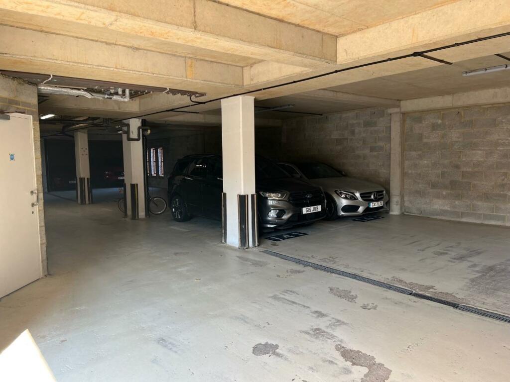 127 Caroline Way Parking.jpg