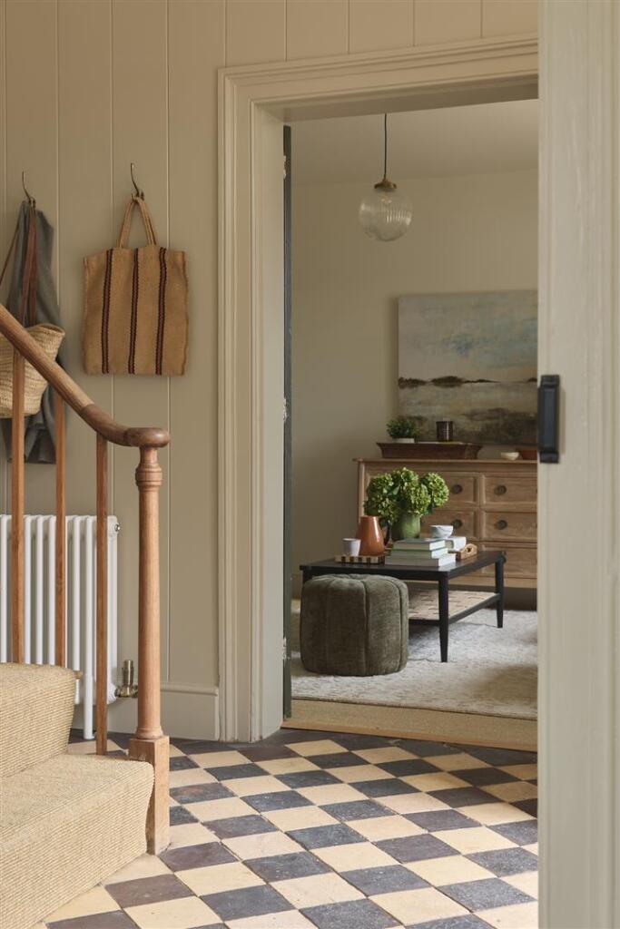 Hallway 1.jpg