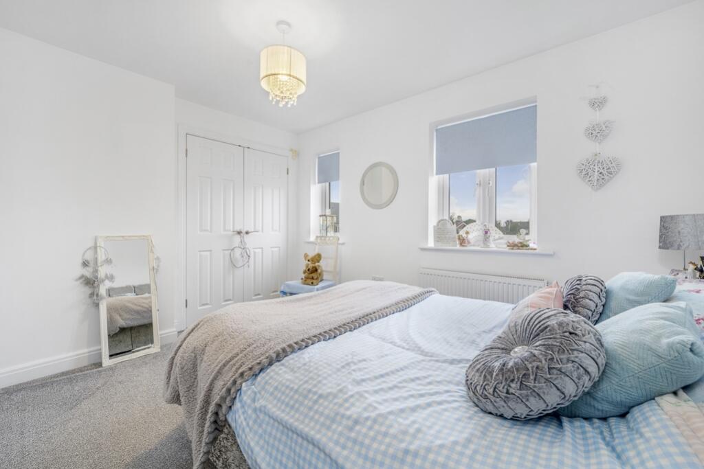 33 Lapwing Gardens (Boston)-12