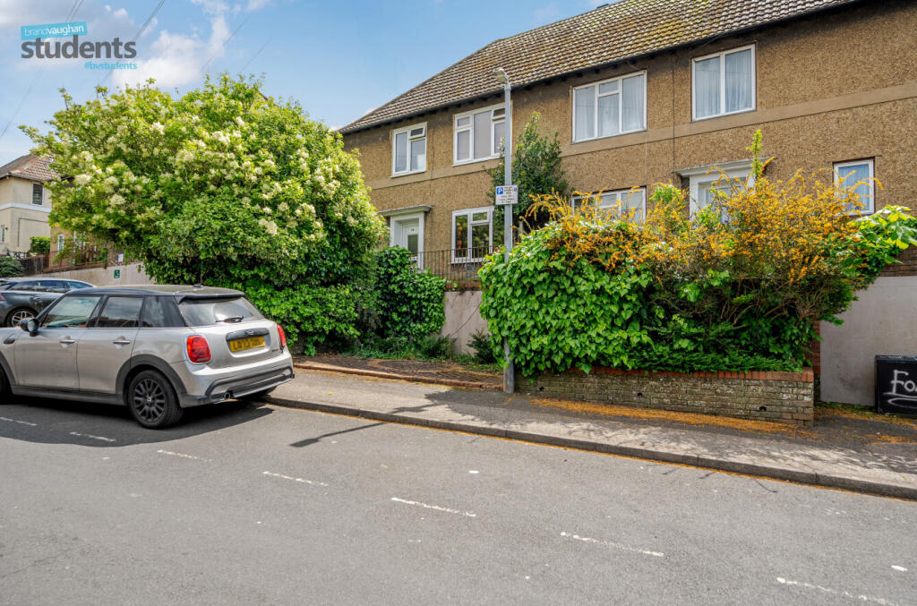 704744a0-d37e-4d5...