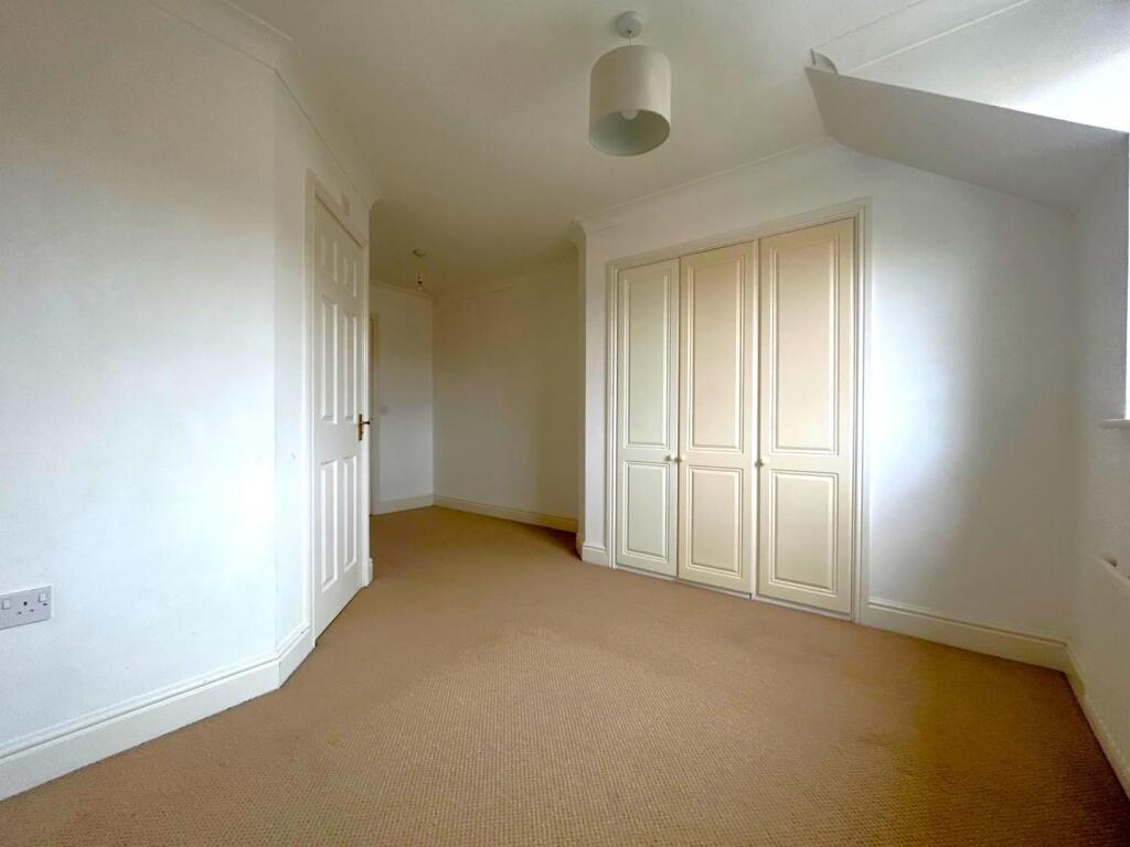 bedroom 1..jpg