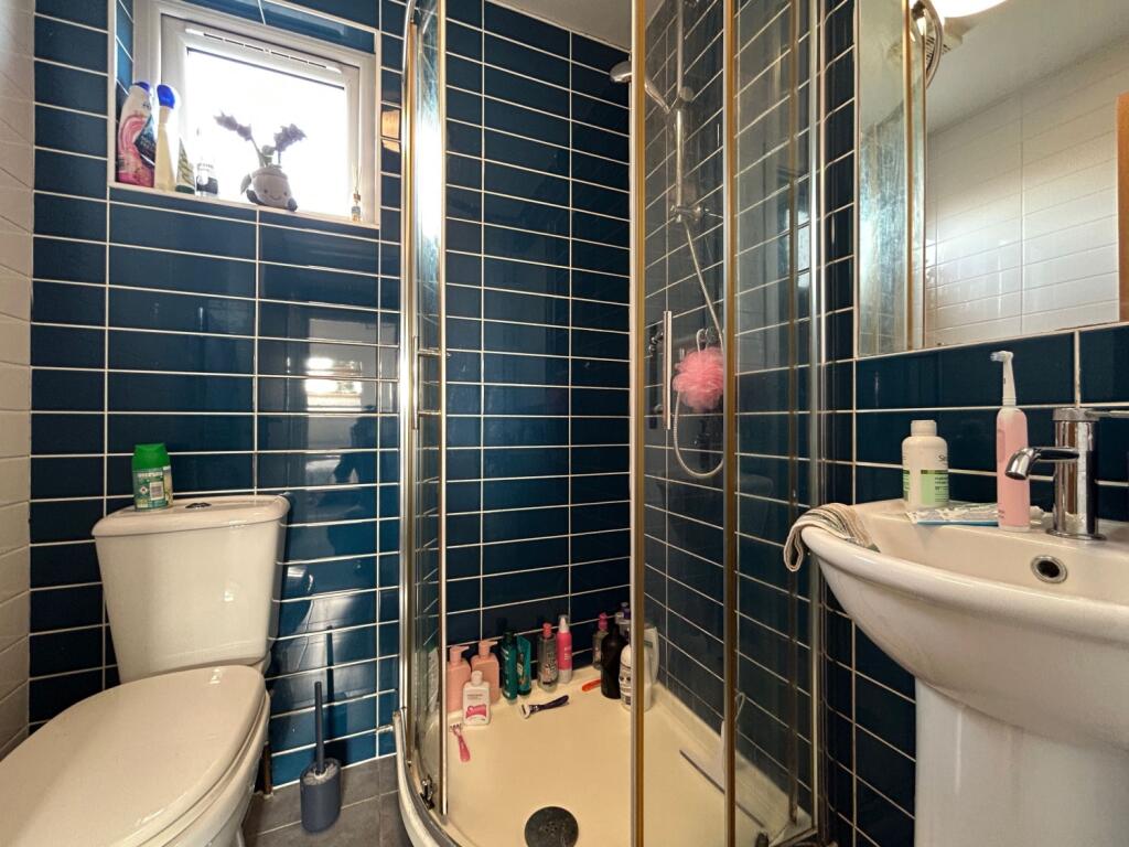 70221544-7281-474e-a62b-ff9567c39b38