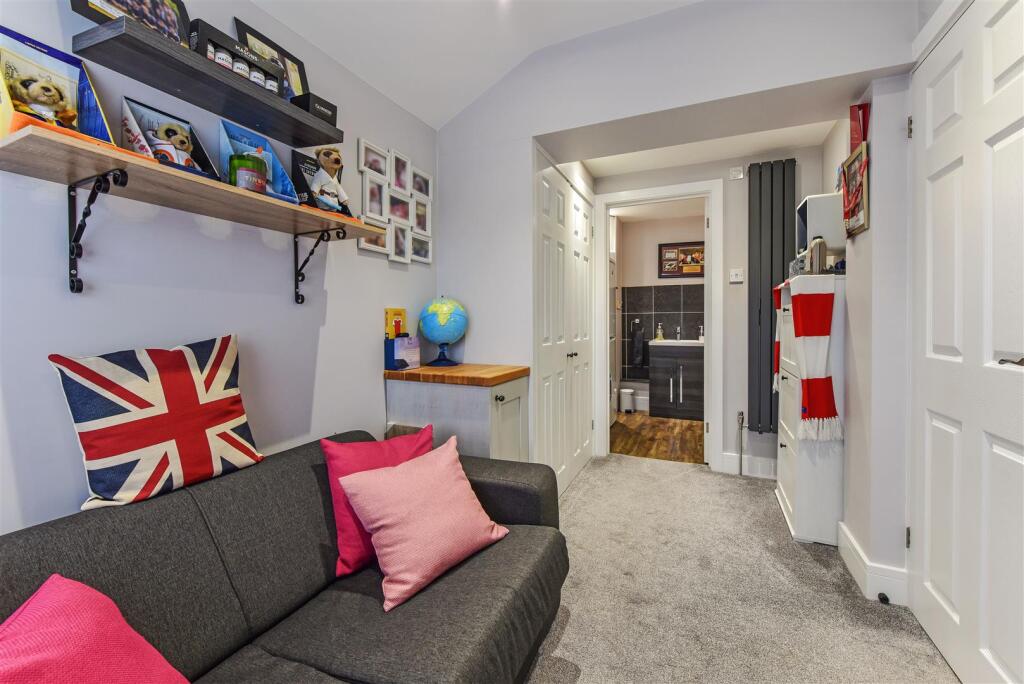 Downstairs Bedroom.jpg