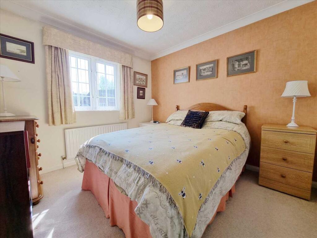 Bedroom 2: