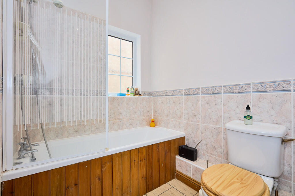 Edward Knight 202...