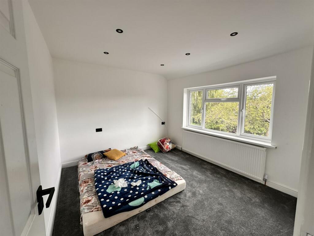 Bed 2