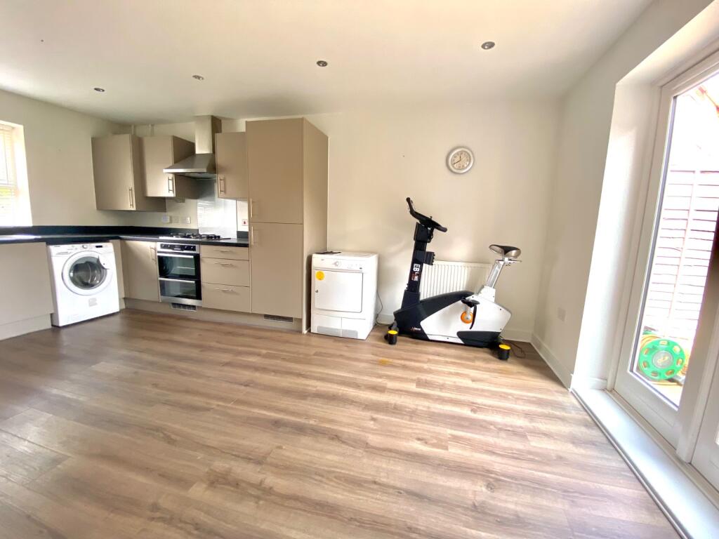 WhatsApp Image 2025-06-01 at 16.08.31 (5).jpeg