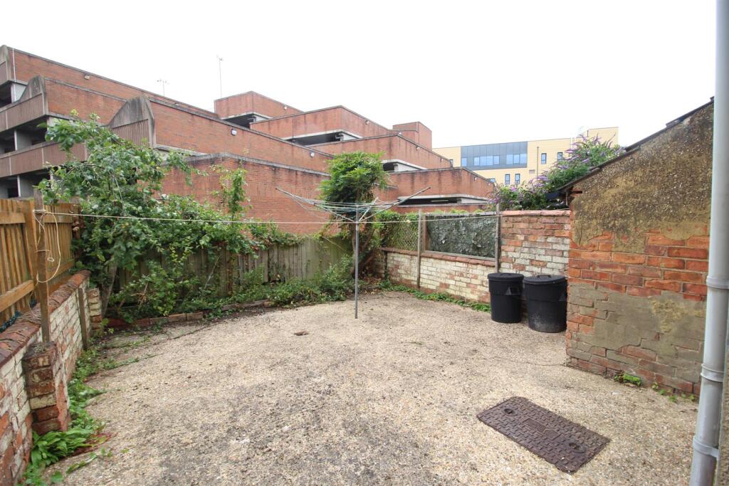 Garden 1.JPG