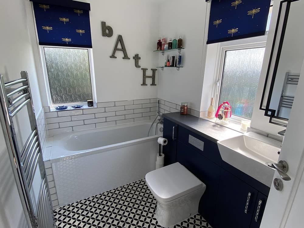 family bathroom.jpg