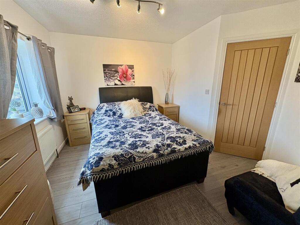Bramleys Estate Agents - High Bank Close - Elland 