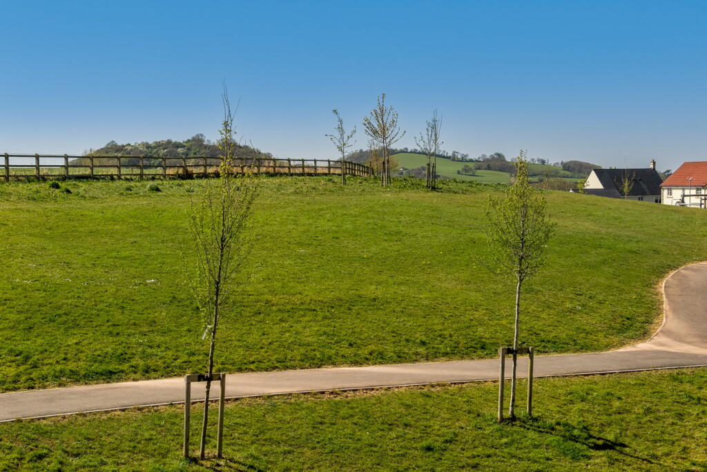 Outlook to the front