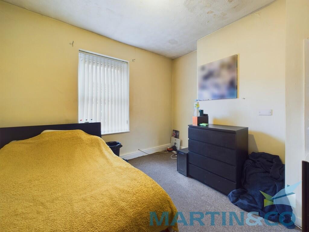 CAM01870G0-PR0152...