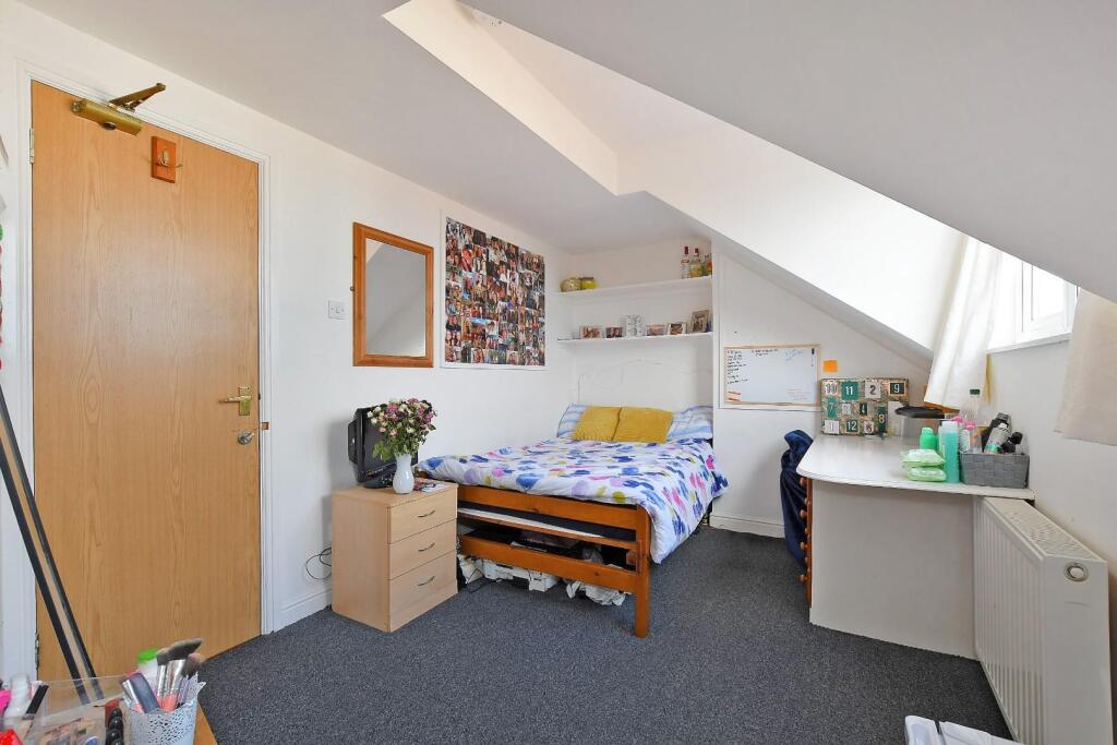 Bedroom 5