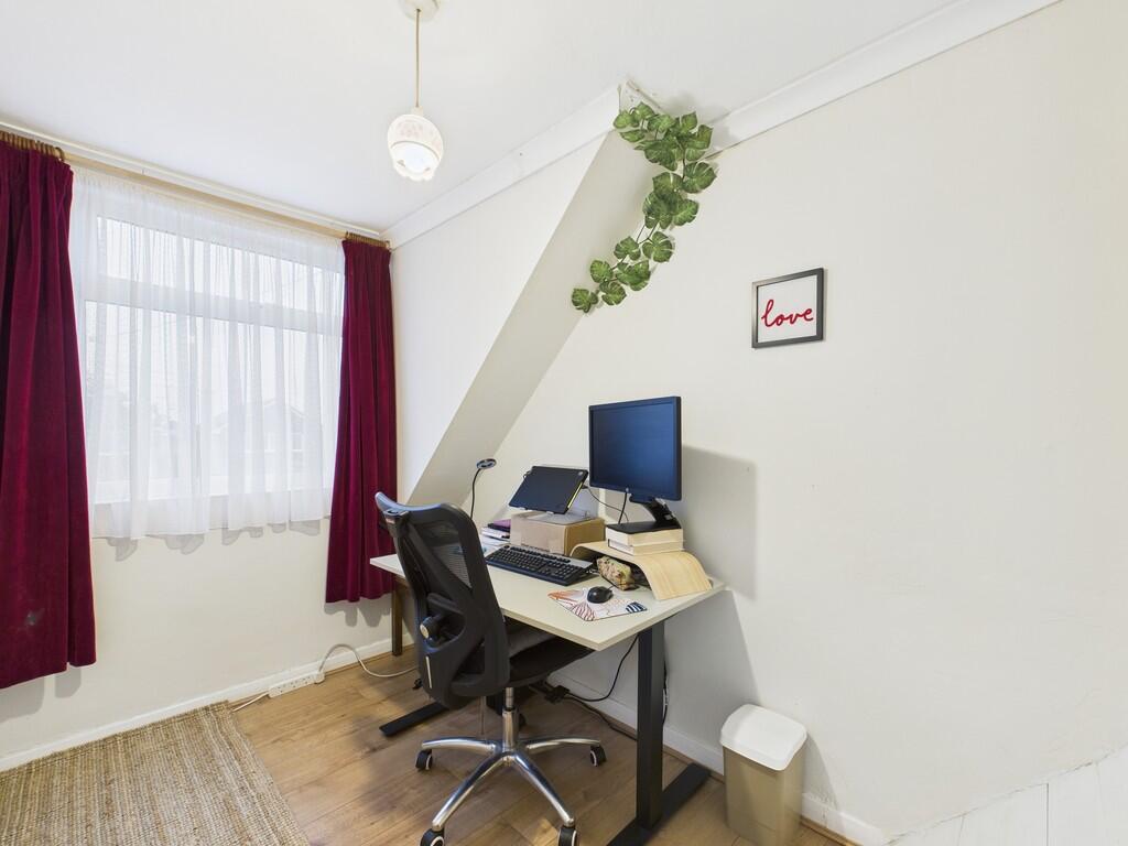 CAM03582G0-PR0138...