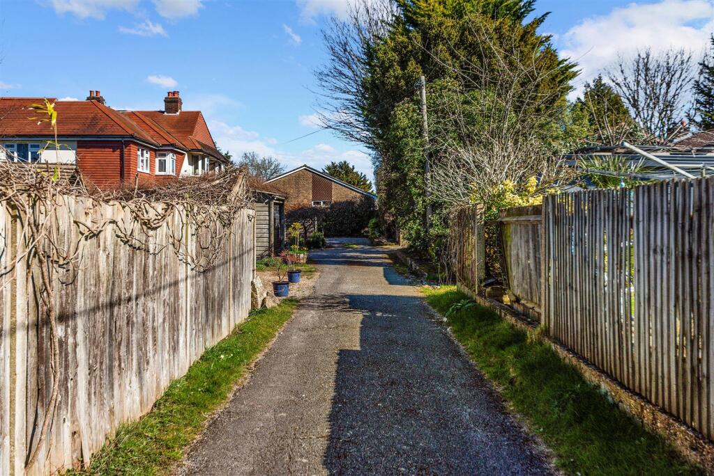 WILMOT WAY, THE SQUIRRELS- (26).jpg