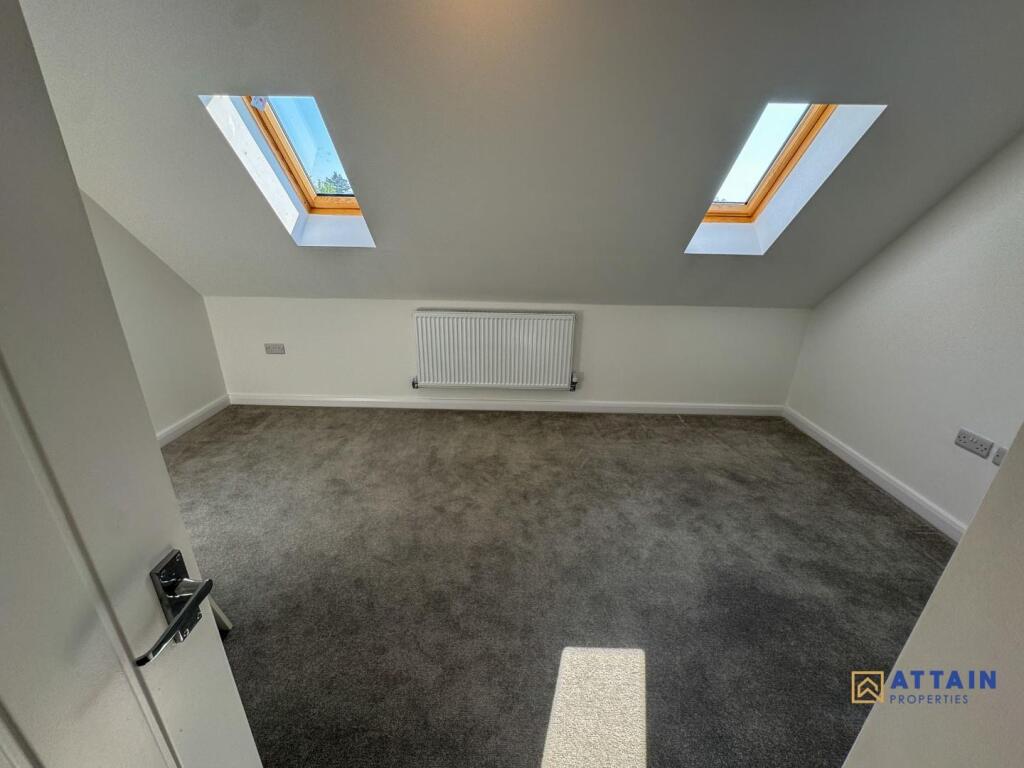 Bedroom 4 (Master).jpg