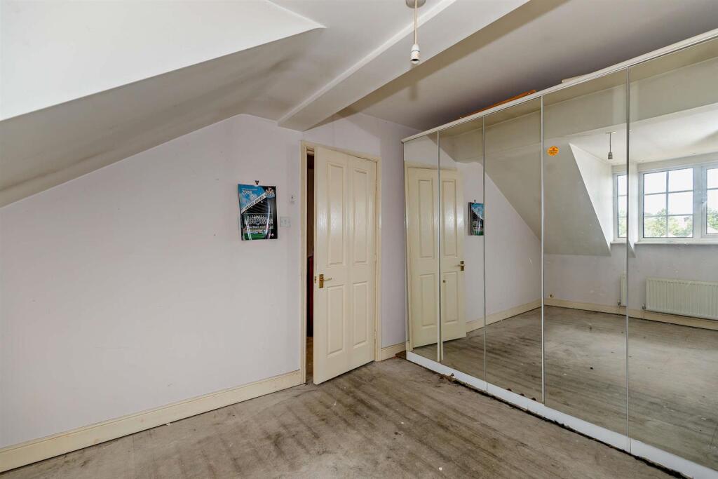 8659845-interior18-800.jpg