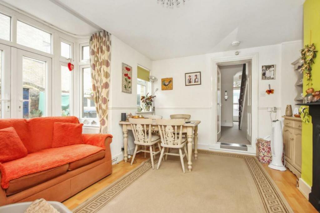 128 Nags head road.JPG