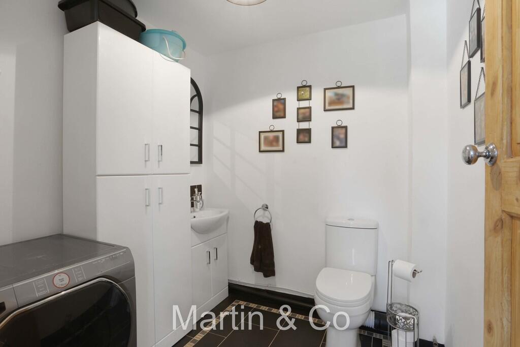 1444213293 - 87 T...