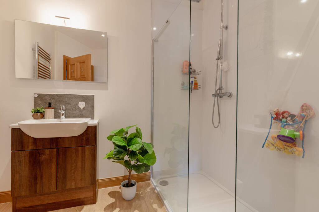 Shower Room 1