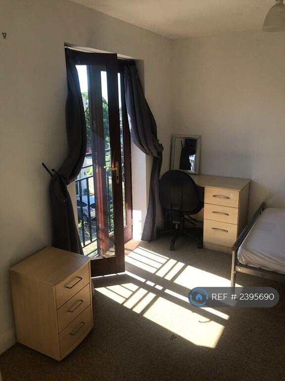 1st Floor Double Bedroom