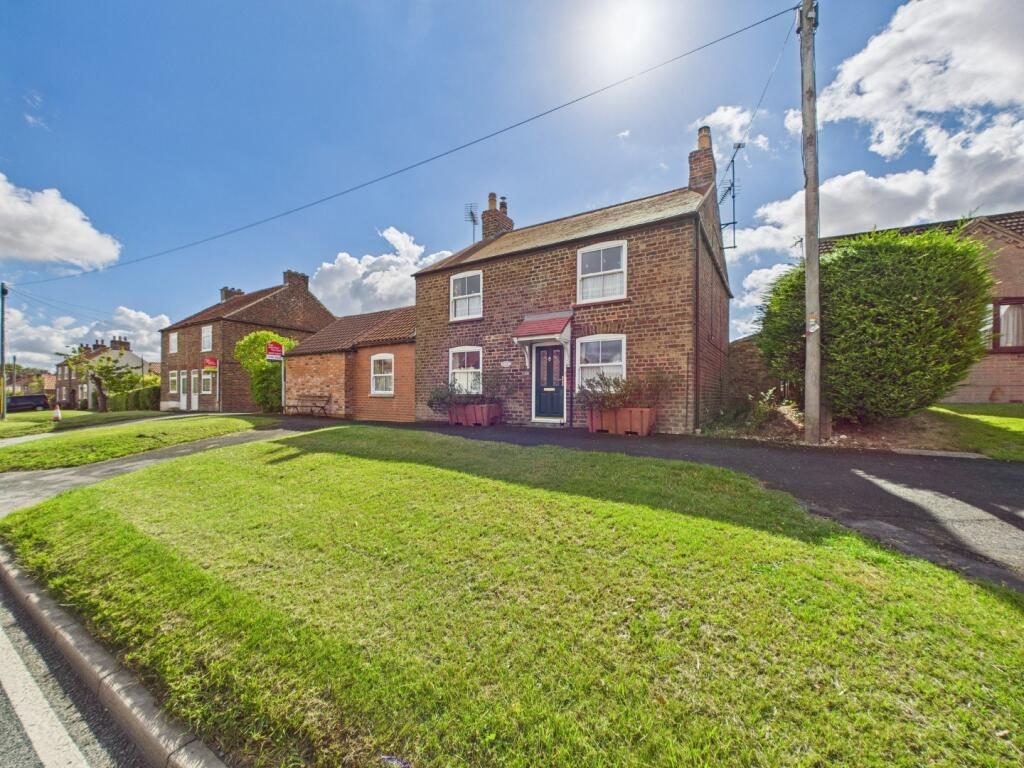 3 Bedroom Detached House - For Sale