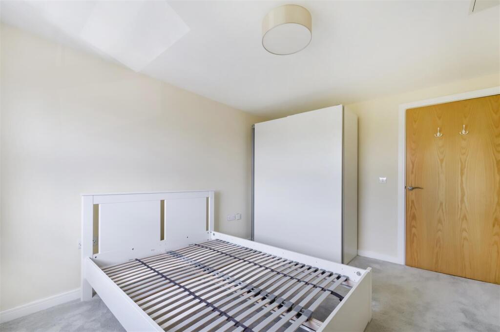 ELSTEAD HOUSE (3).jpg