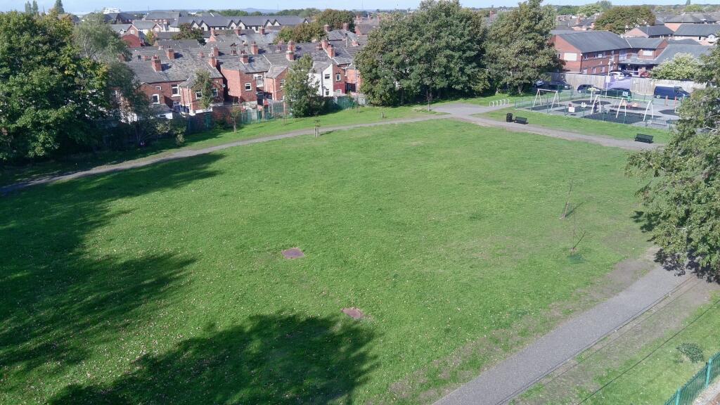 5436652 100DRONE SING0176 T202509301456.jpg