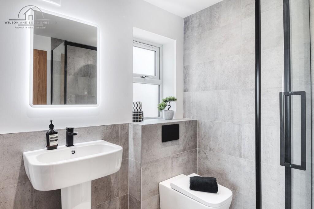 e4267b07-3ab7-46f...