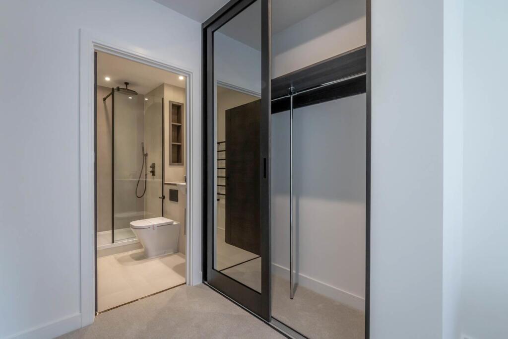 Ensuite
