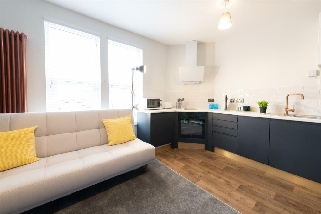 Flat 3 Flats 1-4 at 81 Devon Road Bristol BS5 6ED 