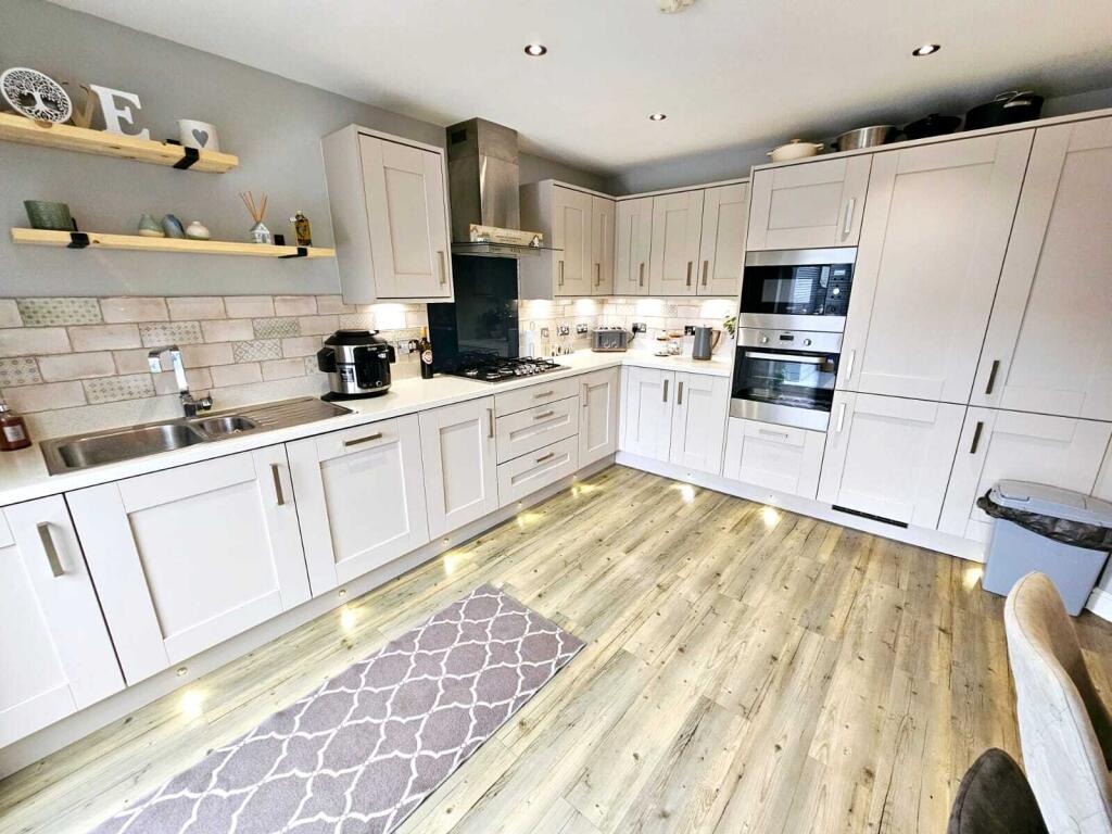 df2c4b8c-8769-4aad-9465-18ebfbcf847a