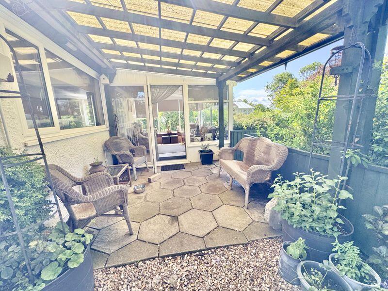 Patio/ pergola