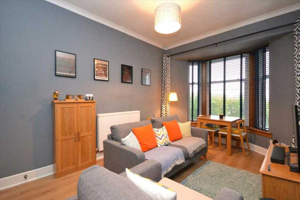 Bay Window Lounge