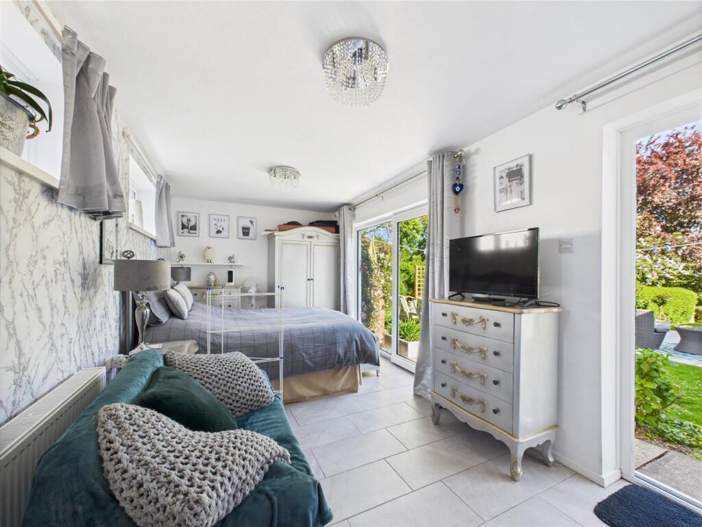 Annex Bedroom/Living