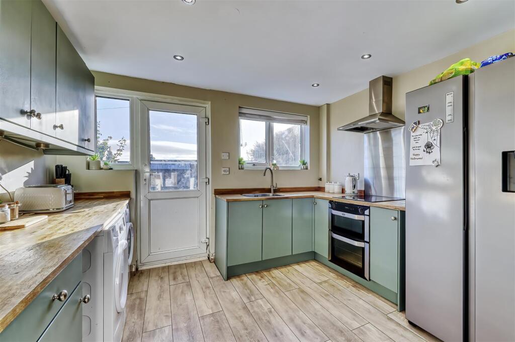 21 College St HF -800.jpg