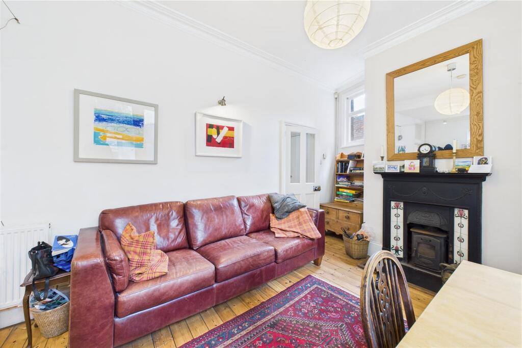 1 Ambra Terrace, Ambra Vale East, Clifton Wood, Br