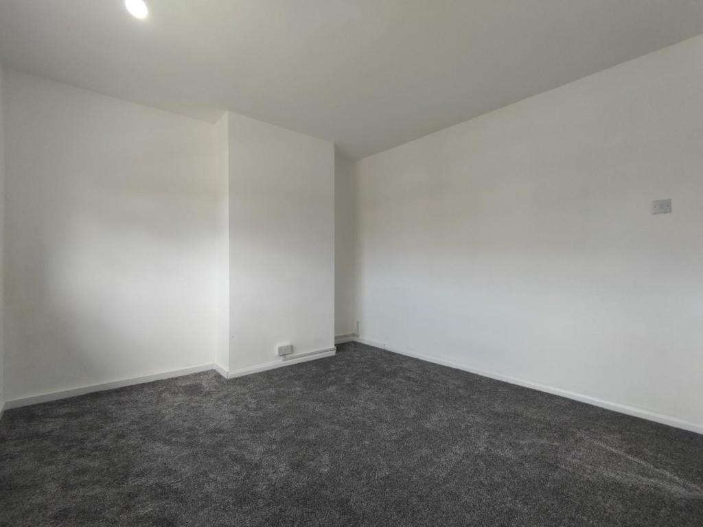 Bedroom 2 Aspect 2