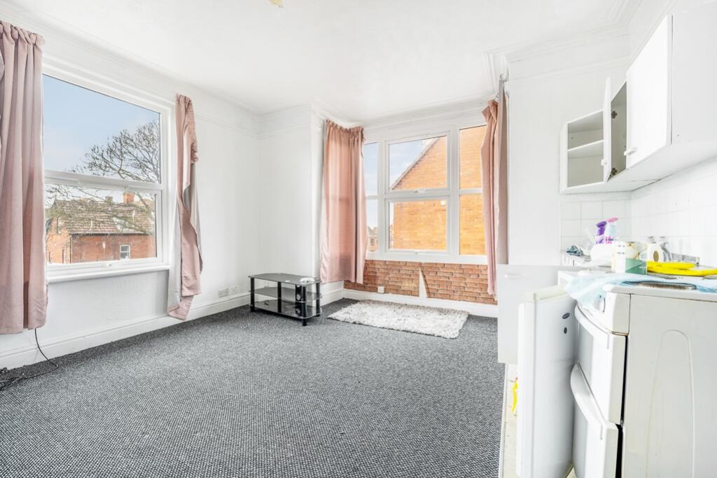 33 Ida Road (Skegness)-24