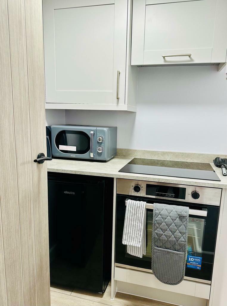 kitchen 3.jpg