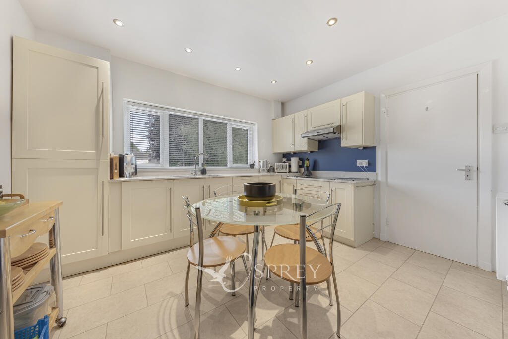 Kitchen/Breakfast Ro