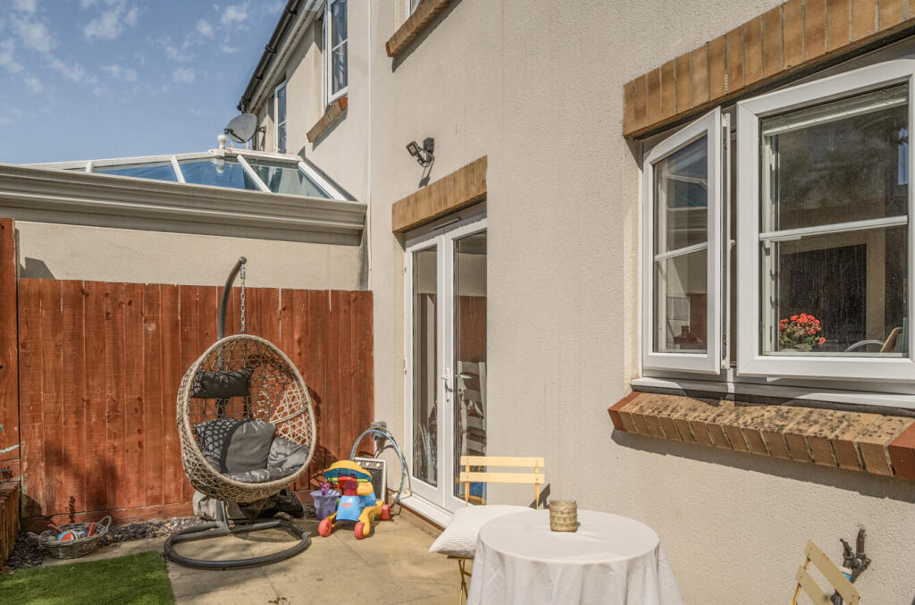 1335695-3-689b245...