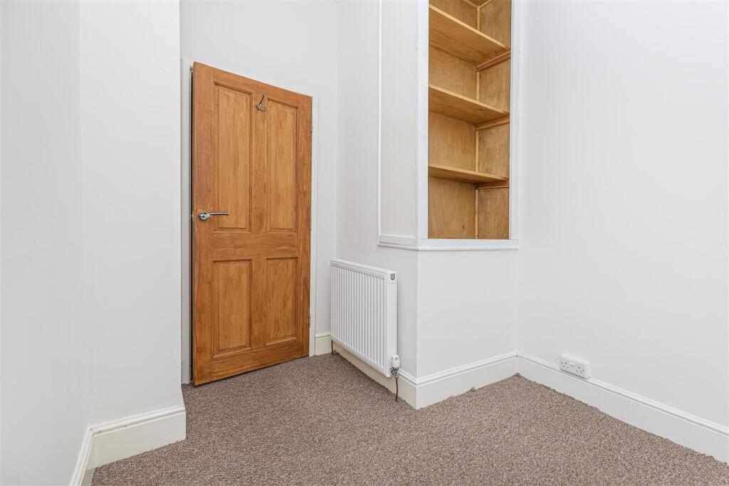 Bramleys Estate Agents - Houses Hill - Kirkheaton 