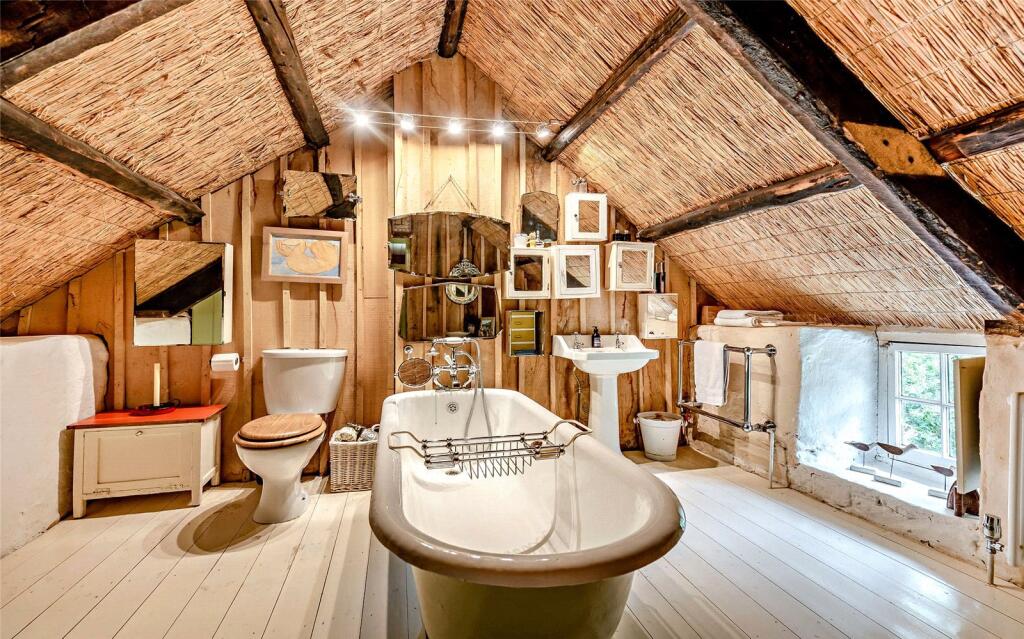 En Suite Bathroom