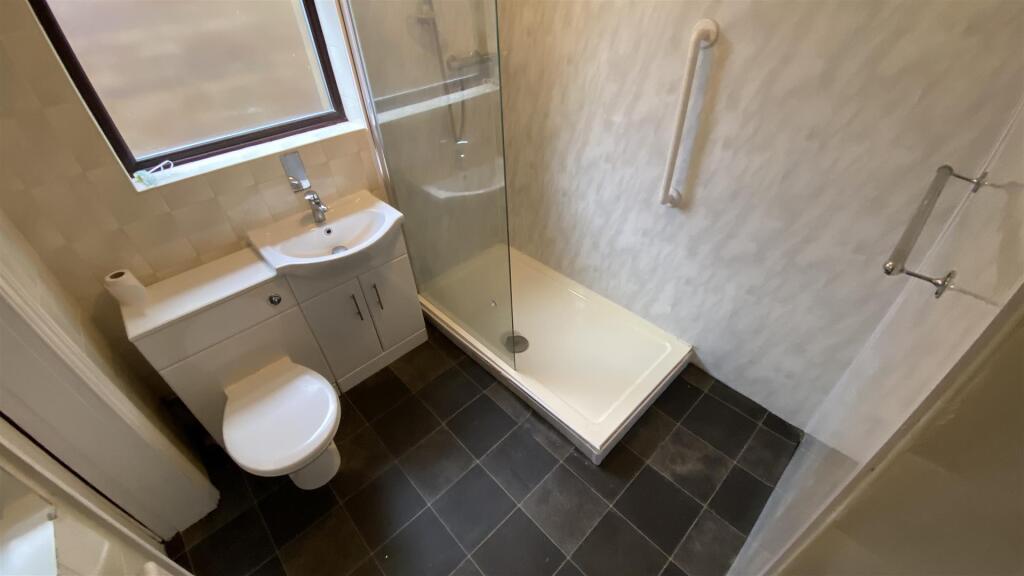 shower room.jpg