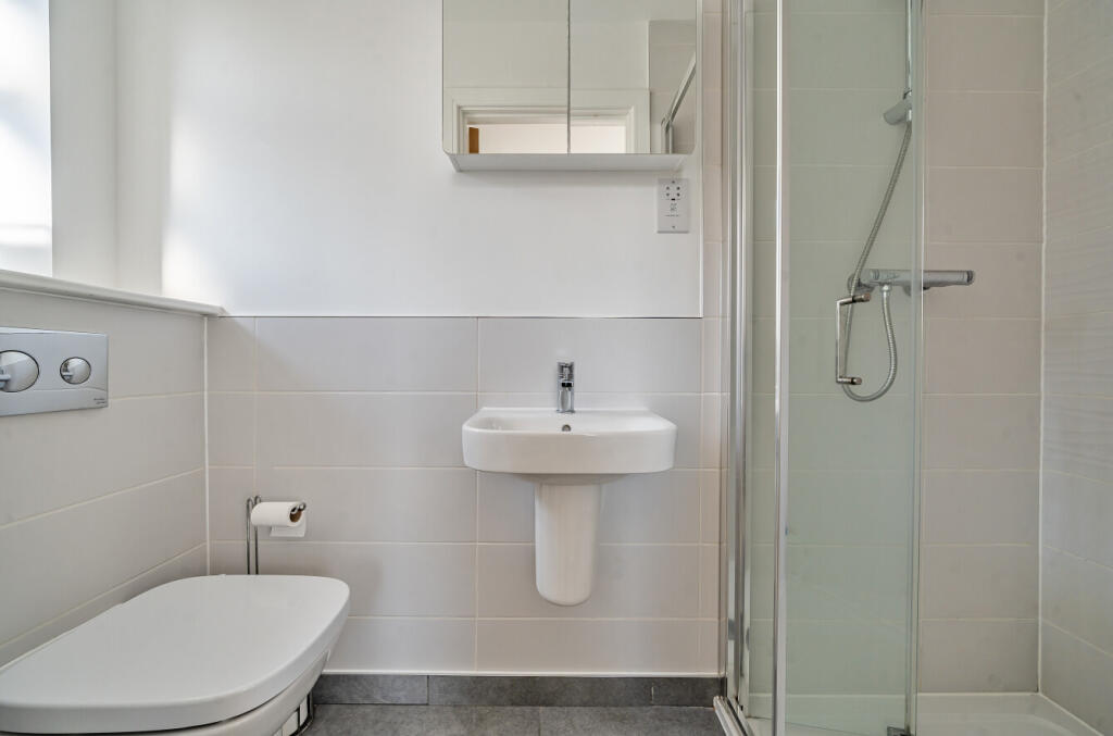 12-68222a54072b3-...