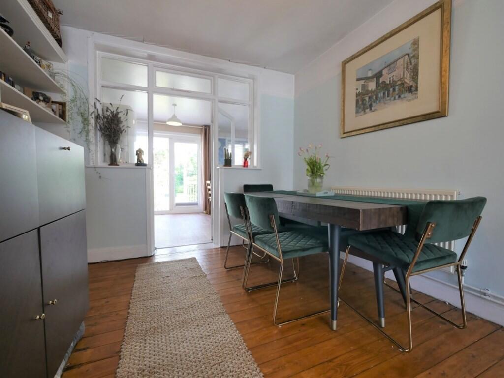 SITTING AND FAMIL...